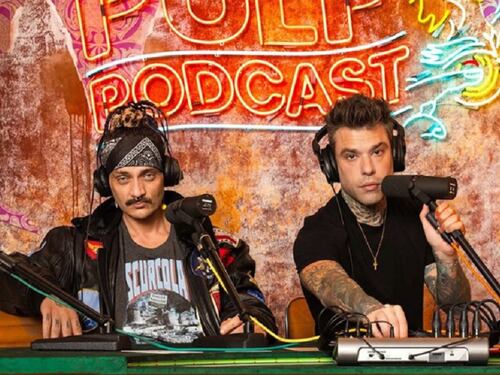Le "foglie del destino", il sensitivo indiano, Iovino. Le "confessioni" di Fedez