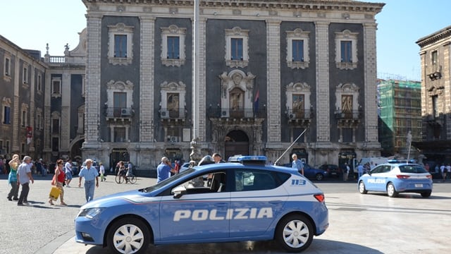 Autista moglie del boss con reddito di cittadinanza