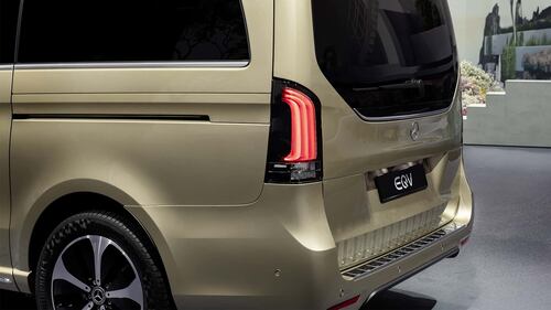 Mercedes Classe V restyling, guarda tutte le foto 13