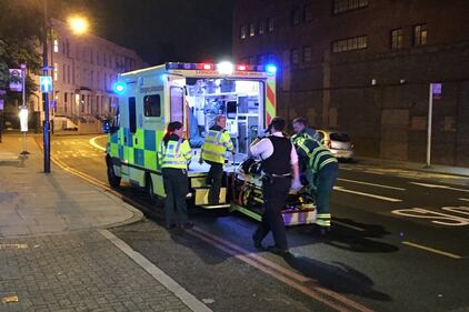 Londra, fuori dalla moschea dopo l'attacco 15