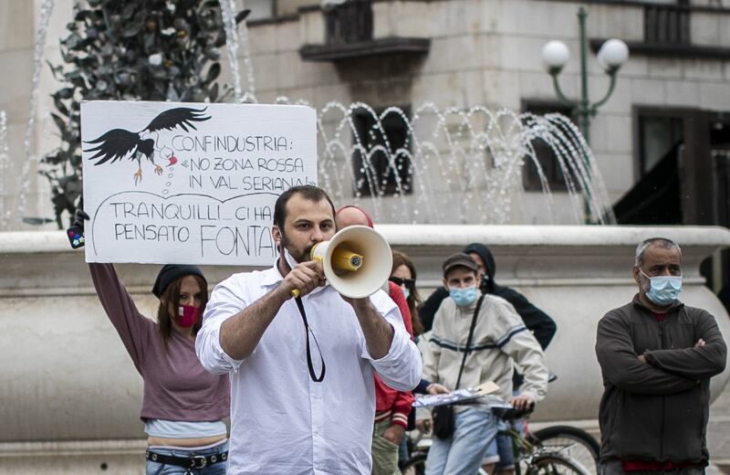 Bergamo, Fontana contestato davanti alla procura 2