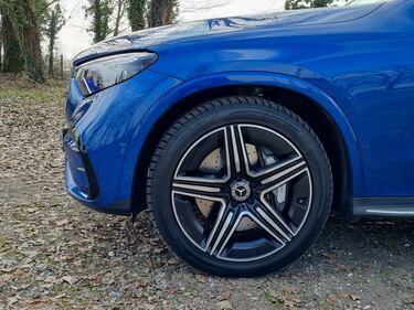 Mercedes-Benz GLC, guarda le foto 13