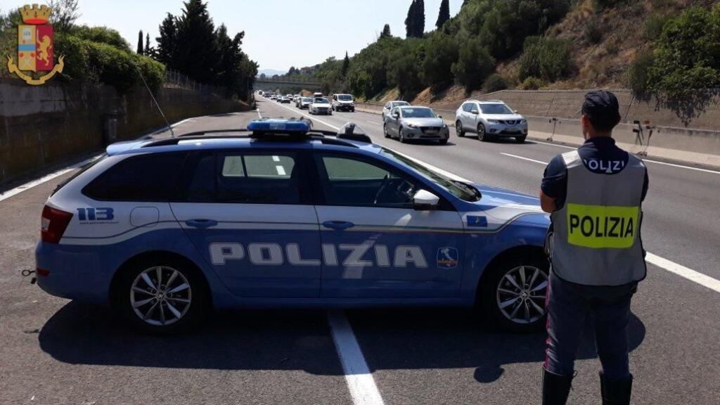 "Se ci dai la mancia, niente multa": condannati ex agenti della stradale