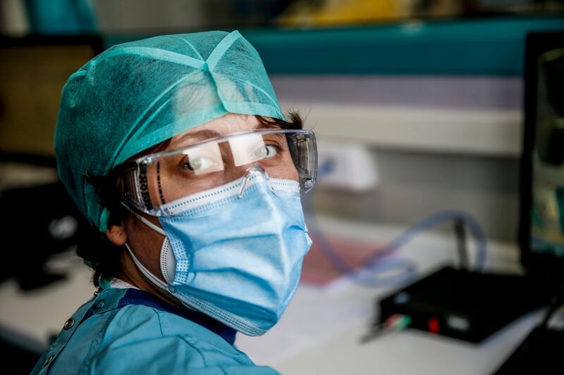 Personale Medico in un reparto Covid (La Presse)