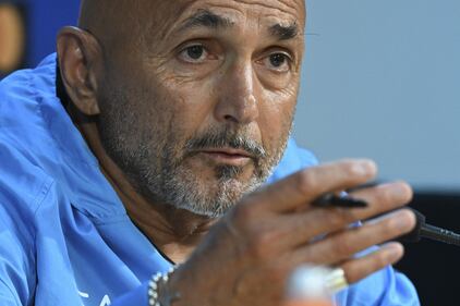 Luciano Spalletti è il nuovo ct della Nazionale: le foto del tecnico toscano 24