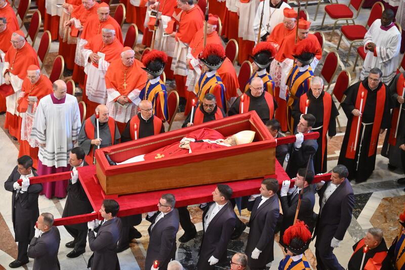 La traslazione della Bara di Papa Francesco nella Basilica di San Pietro 4