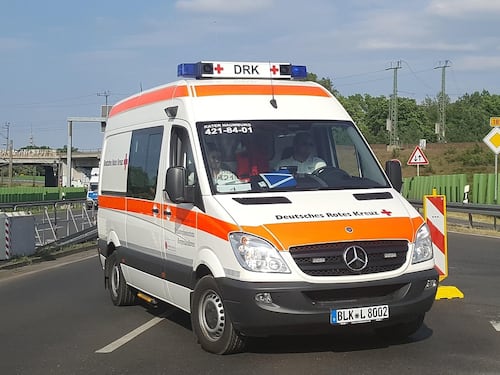 Belgio, bimbo di 15 mesi muore dimenticato in auto: indagine per omicidio colposo