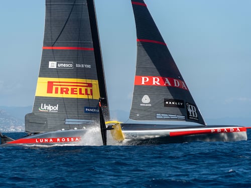 Luna Rossa fa e disfa