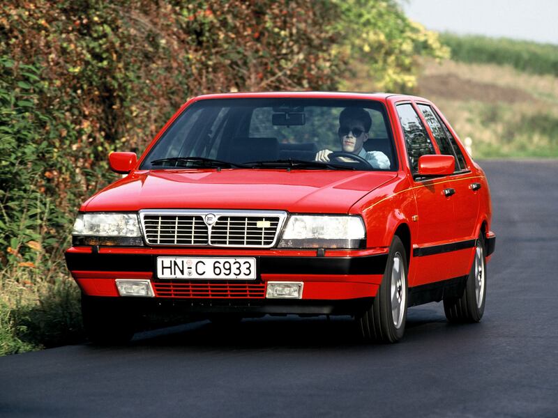 Lancia Thema, guarda la gallery 42