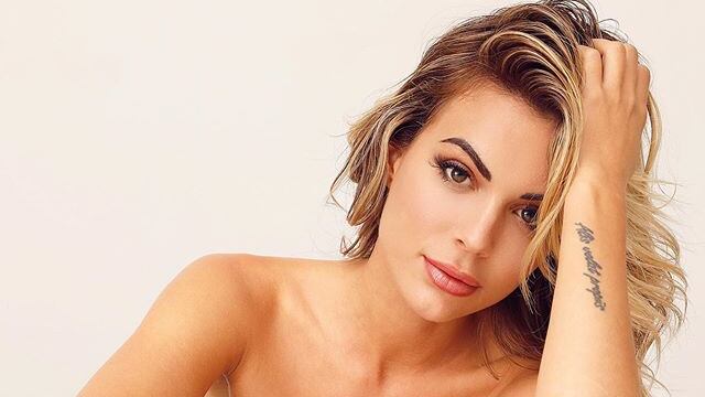 Ludovica Pagani annuncia: "Ecco quando uscirà il mio calendario"