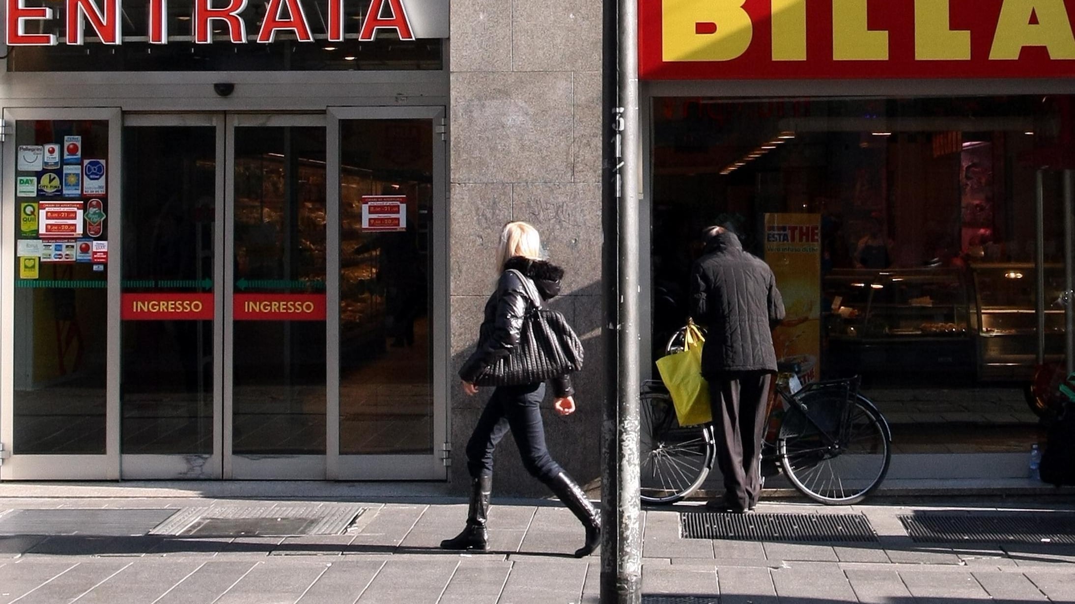 Billa di via Torino in vendita E altri 70 lavoratori a rischio