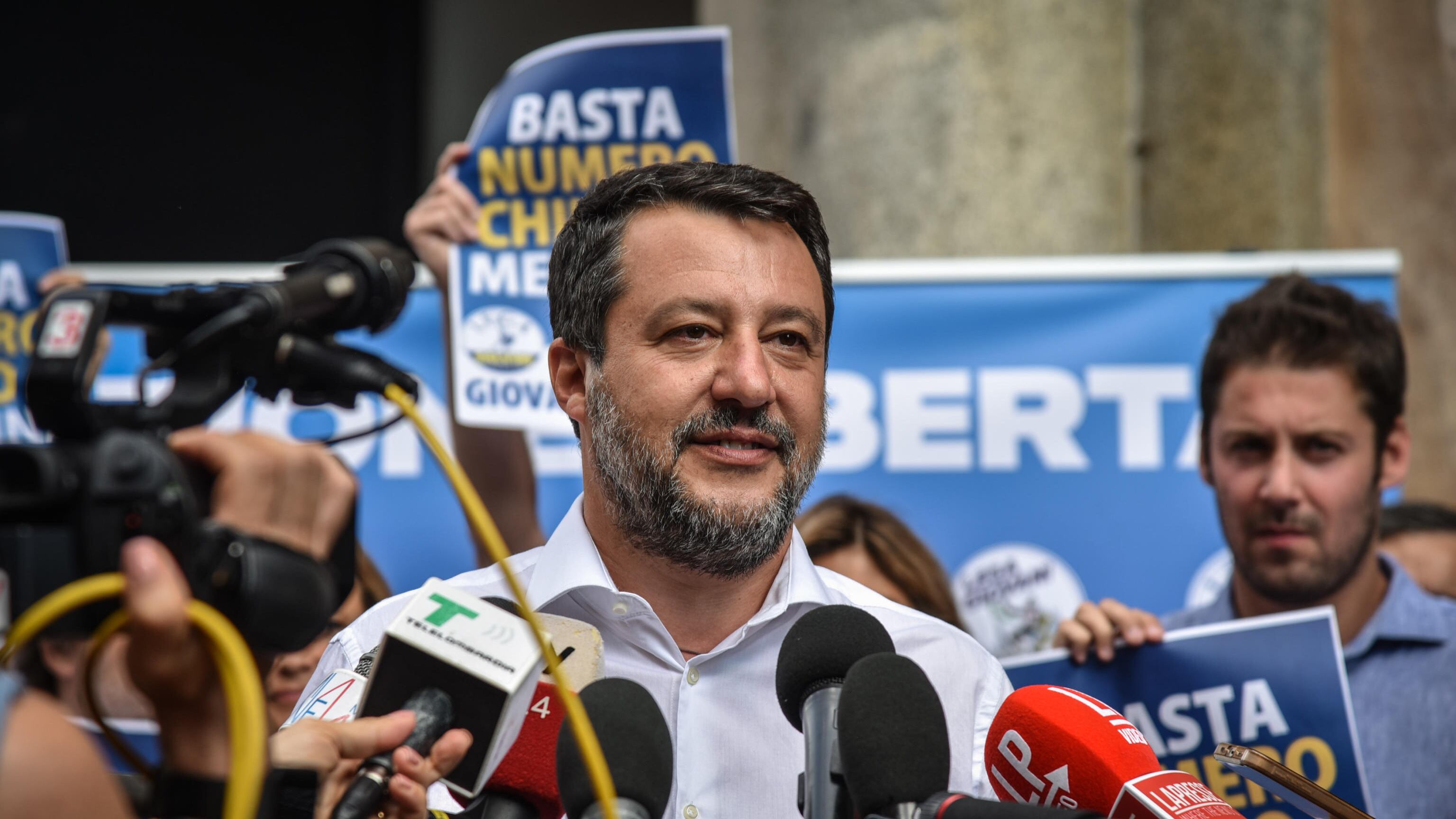 Salvini: "Aumentare le multe? Un meccanismo demenziale"