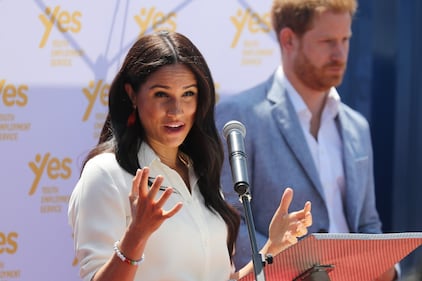 Meghan Markle raggiante in Africa: foto 6