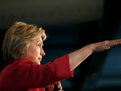 Hillary Clinton continua a zoppicare: vince di misura in Kentucky e perde in Oregon