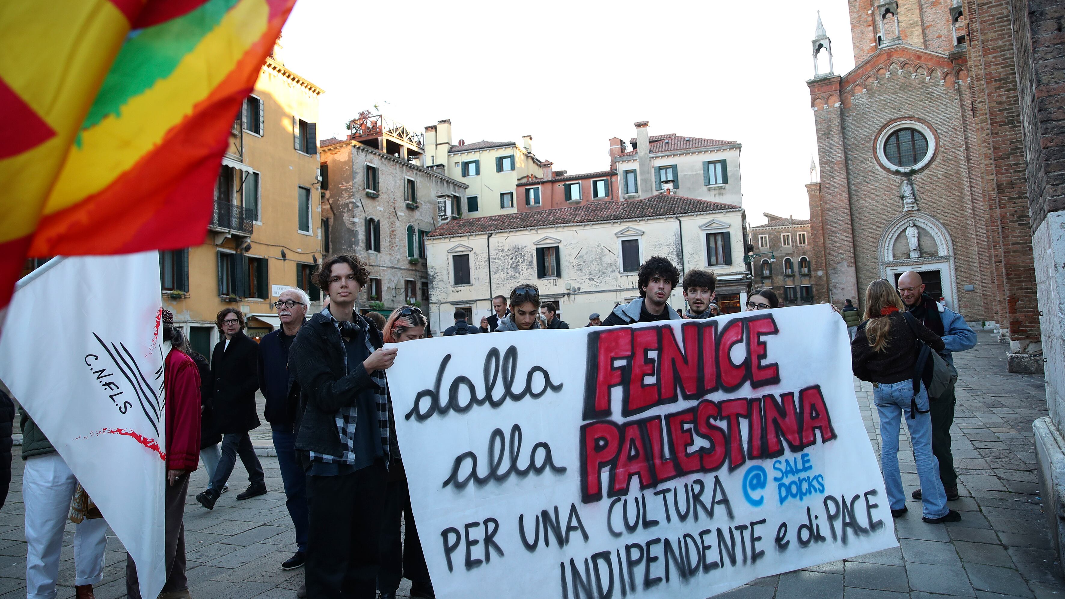 La strategia "Palestina" per riempire le piazze anche contro Beatrice Venezi