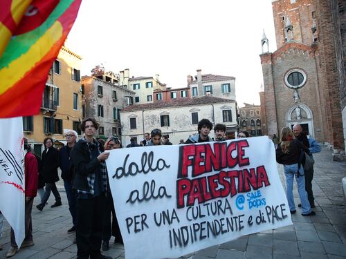 La strategia "Palestina" per riempire le piazze anche contro Beatrice Venezi