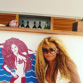 Mel B sexy in bikini  3