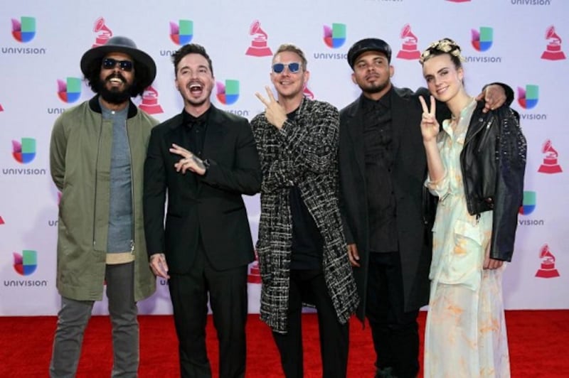 J Balvin, le foto del fenomeno latino stasera a Sanremo 3
