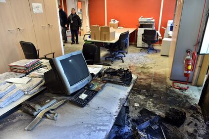 L'incendio alla sede dell'Aler 5