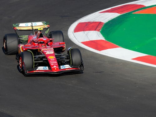F1, la Ferrari vola anche in Messico. Pole position per Sainz, Leclerc quarto
