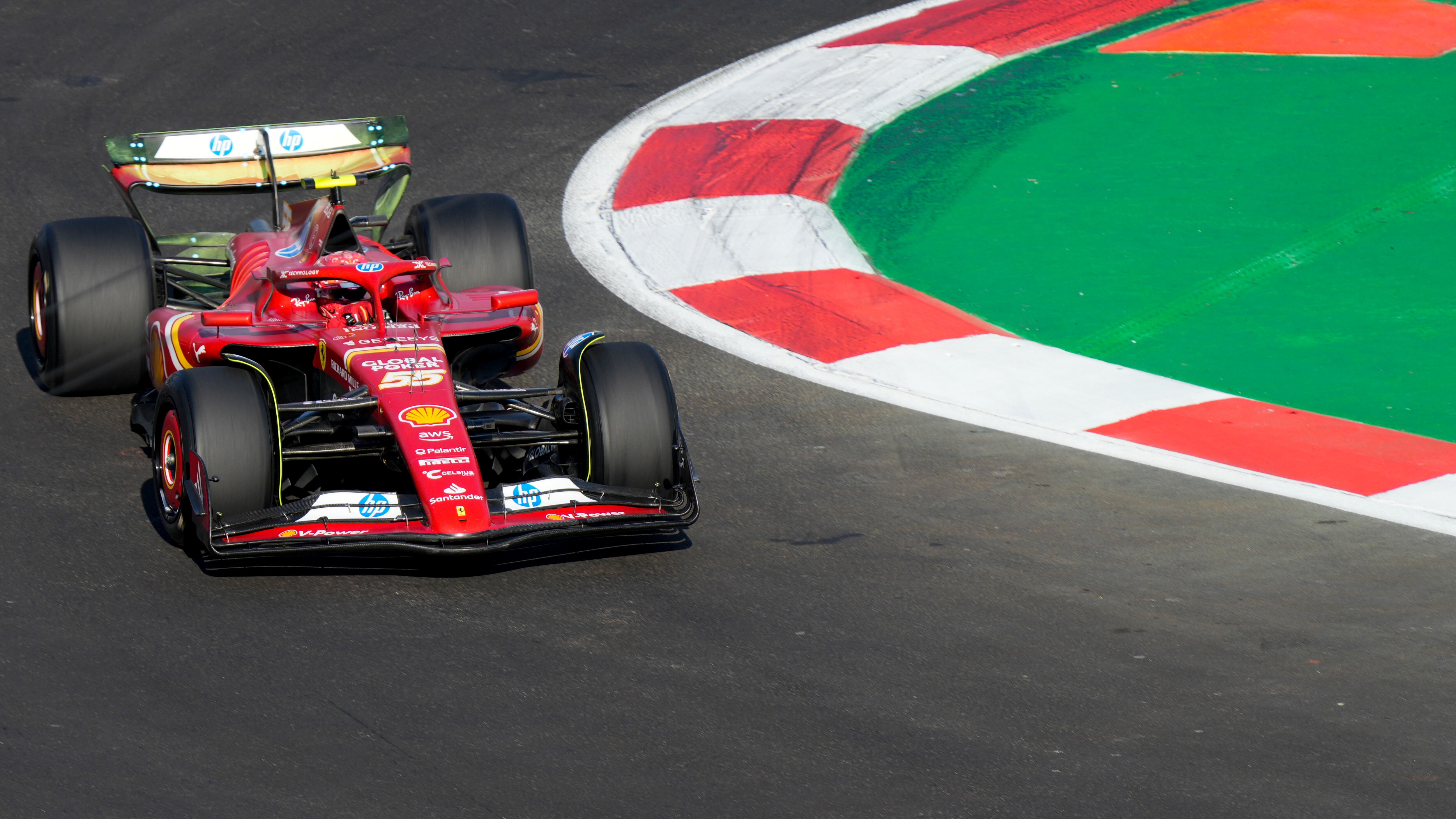 F1, la Ferrari vola anche in Messico. Pole position per Sainz, Leclerc quarto