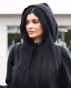 Kylie Jenner hot, progetto segreto in lingerie 29