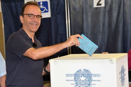 Parisi al voto dopo 60 km in bici 5