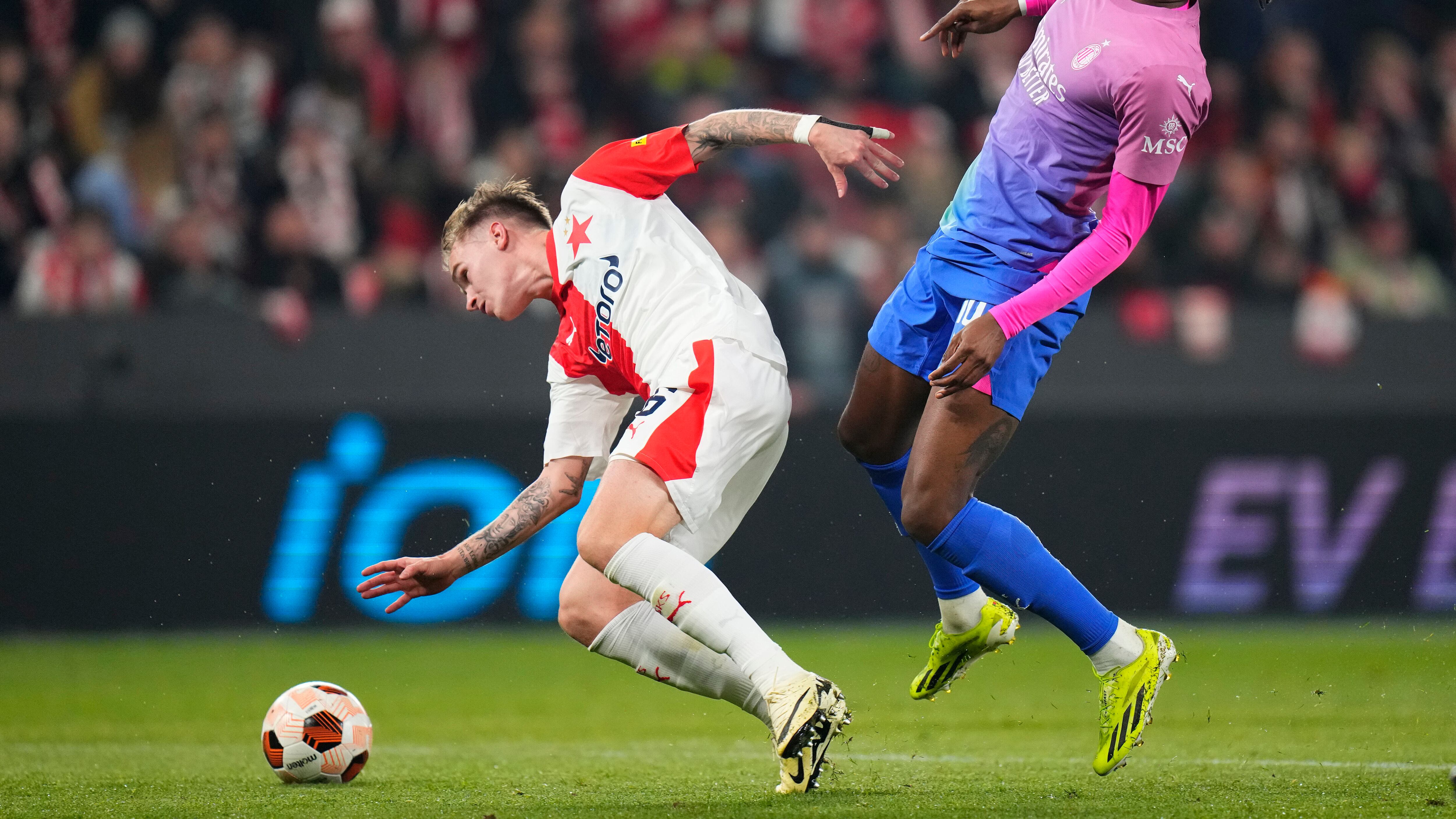 Milan sul velluto, altri tre gol a Praga