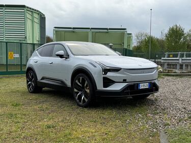 Polestar 3 Long Range AWD, la gallery del super SUV elettrico da 517 CV 5