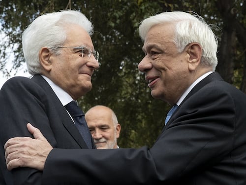 Mattarella: "Avanti con l'Ue, non ripetere errori del passato"