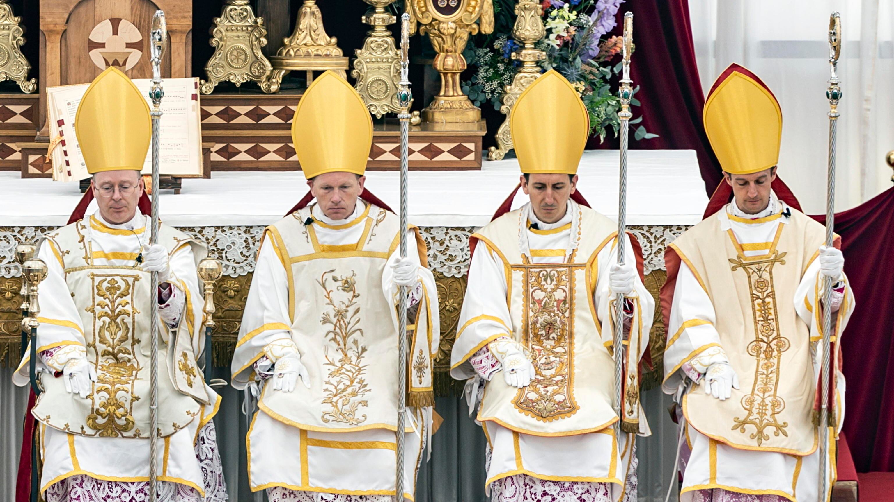 Sfida dei lefebvriani: ricorso al Vaticano contro la scomunica. Lo strappo col Papa