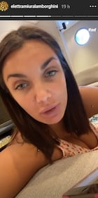 Elettra Lamborghini, squat sexy in quarantena 2