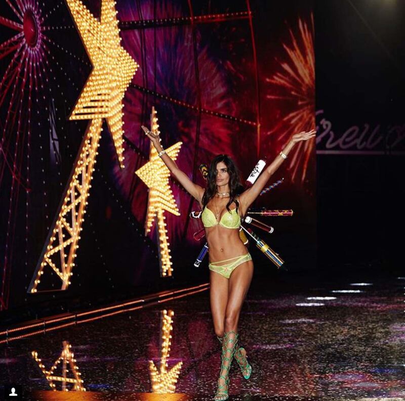 Sara Sampaio nuda su Instagram 17