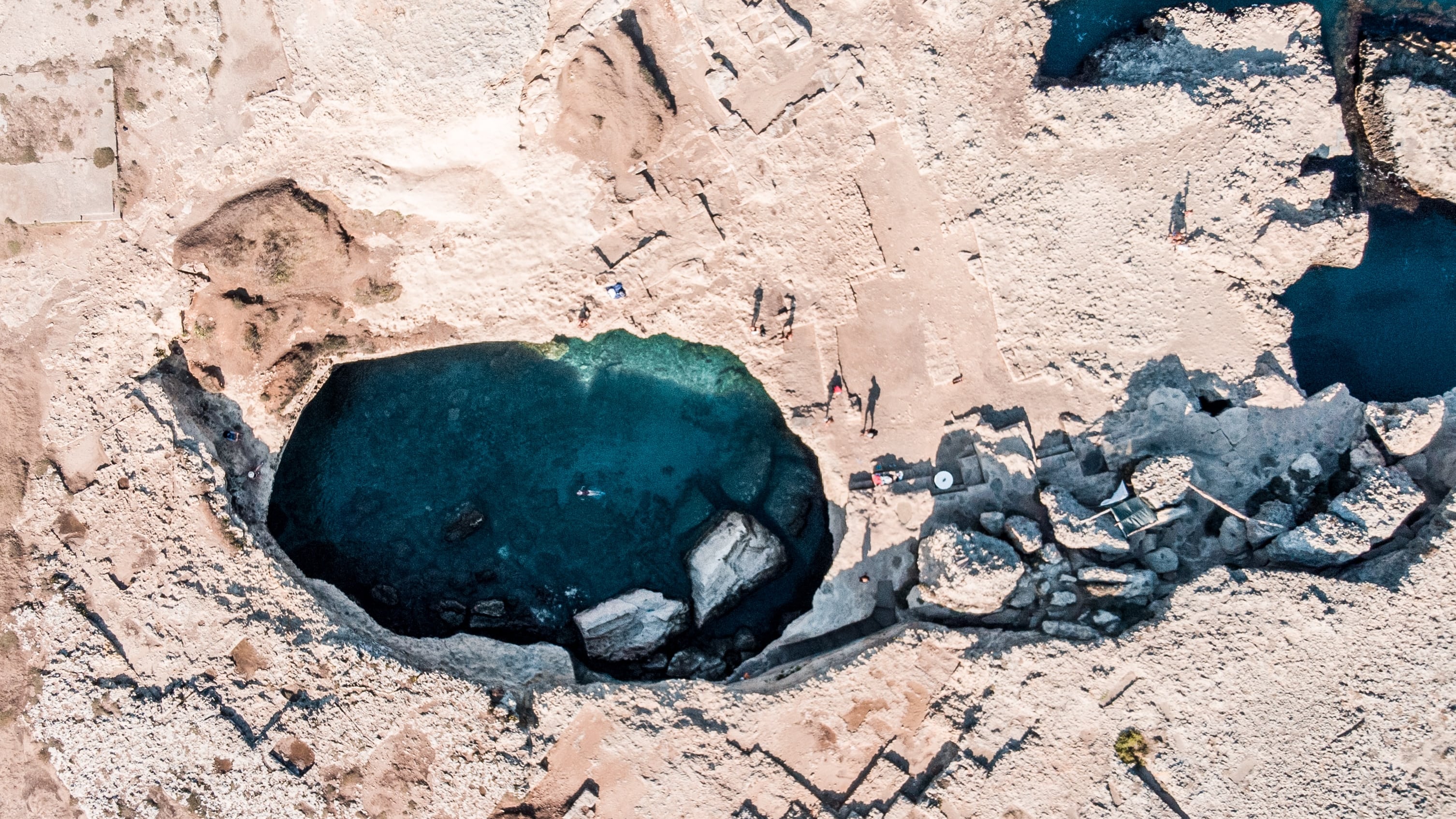 Grotta della Poesia, la natura incontra la leggenda