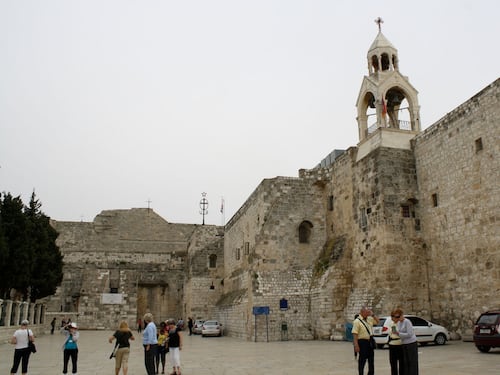 Betlemme, chiese e moschee chiuse per 14 giorni