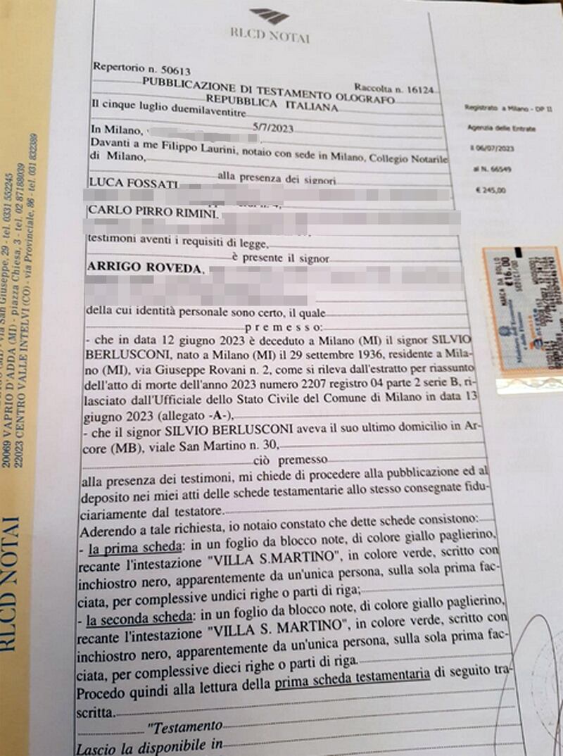 Testamento Berlusconi, le foto degli scritti olografi del Cavaliere 2