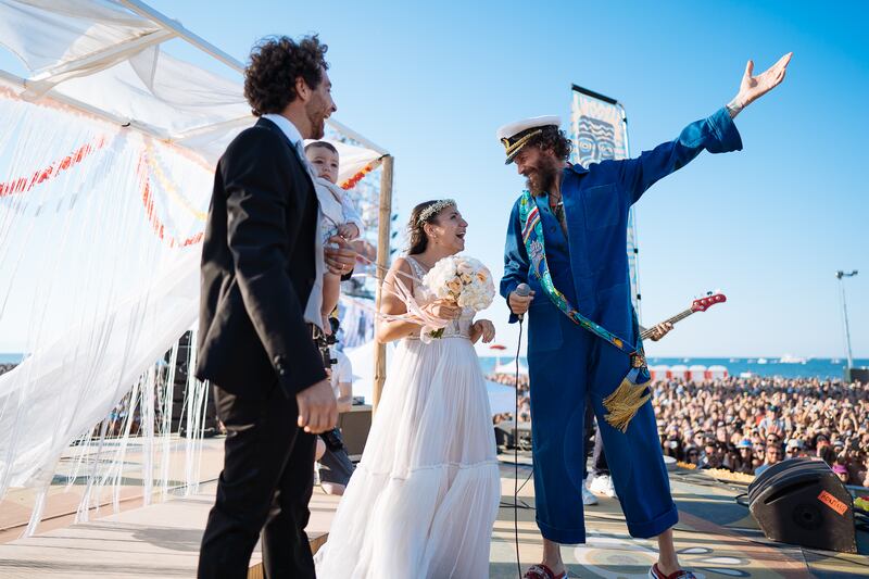 Jovanotti scatenato al Jova Beach Party 6