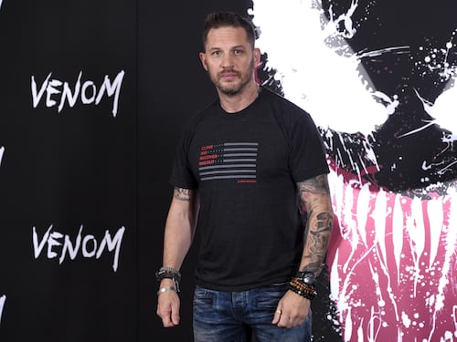 Una poltrona per due, Hardy e Harrelson sul tetto dei "cinecomics"