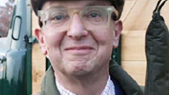 "Ha più terre di Carlo III". Chi è il conte che ha comprato un palazzo per 40 milioni a Milano