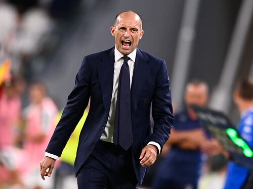 Allegri para le critiche: "Mi fanno bene..."
