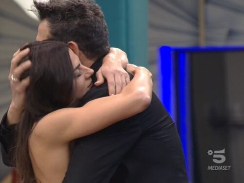 Gf Vip, Serena Enardu distrutta dal dolore: "Ho pianto tutta la notte"