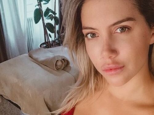 Wanda Nara è (ancora) nuda su Instagram in uno scatto molto hot