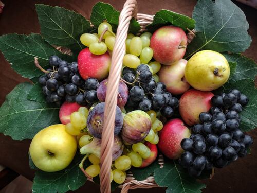 Frutta dell'autunno: lista e benefici per gli over 60
