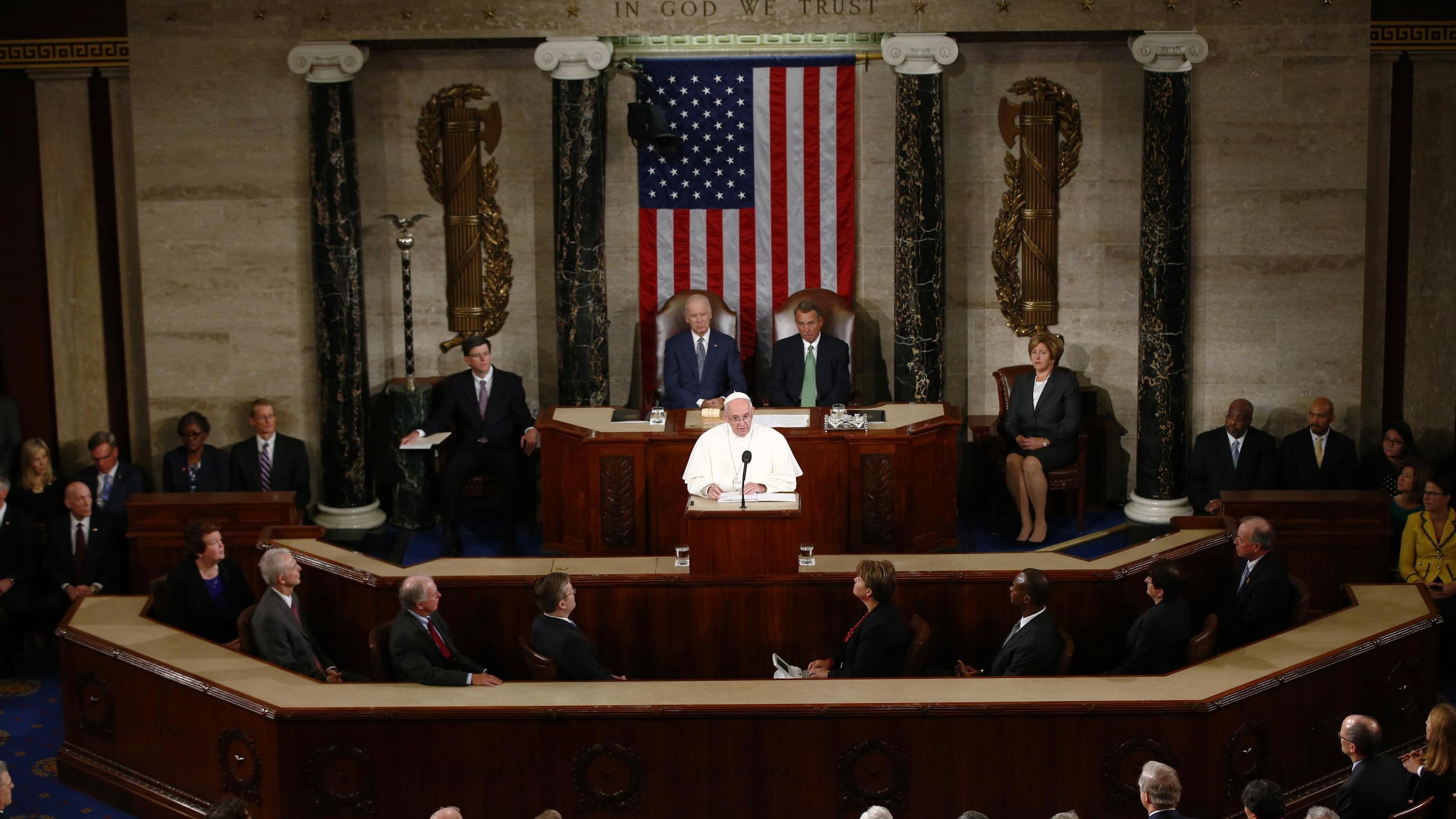 Il Papa parla agli Usa: "Stop a pena di morte e vendita delle armi"