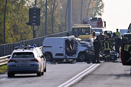 Le immagini dell'incidente di Bergamo: 2 morti e un ferito gravissimo 9