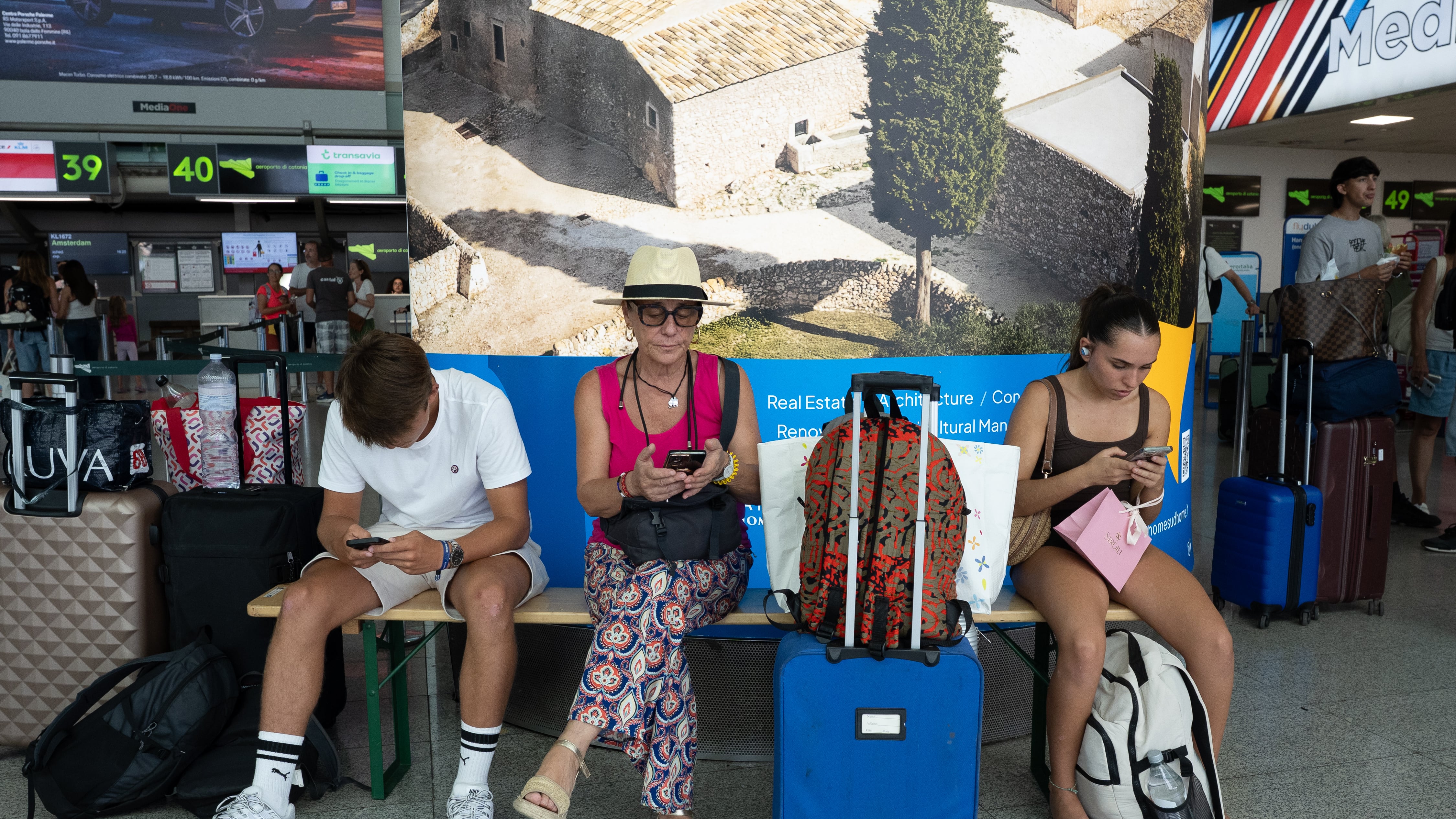 I disagi dei passeggeri all'aeroporto di Catania