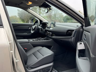 Nissan X-Trail N-Trek: guarda la gallery del SUV ibrido per l'avventura 10