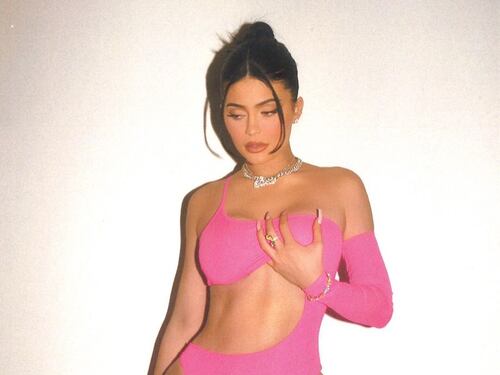 Kylie Jenner massacrata dai social per la sua nuova macchina di lusso