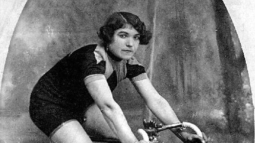 Alfonsina Strada, 100 anni fa l'unica donna che corse al Giro d'Italia