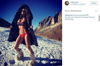 Cristina Buccino hot sulla neve 2